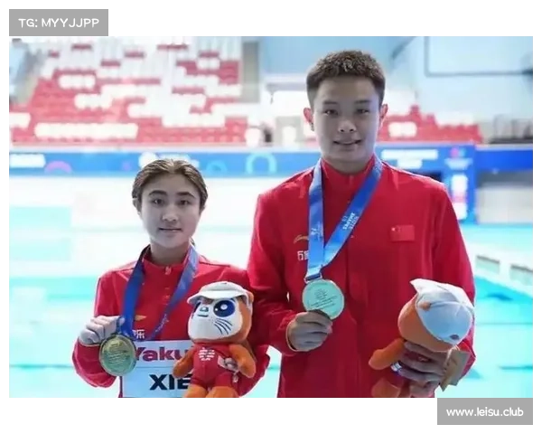 龚恬一-李习彤组合夺女双冠军，成就青少年总决赛双冠王