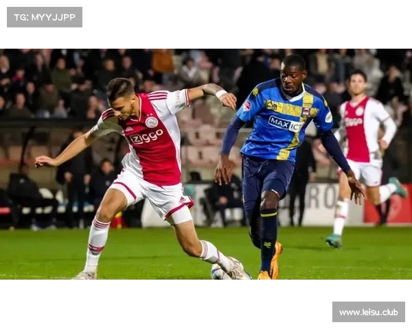 阿贾克斯4-2客胜卡拉巴赫，收获赛季欧冠首胜