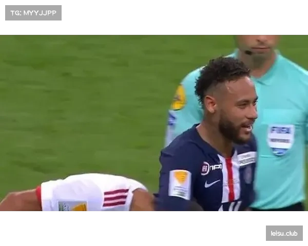 维修站内的技师：在巴黎-鲁贝，他们如何在两分钟内完成一次换轮